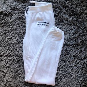 Abercrombie & Fitch white joggers
